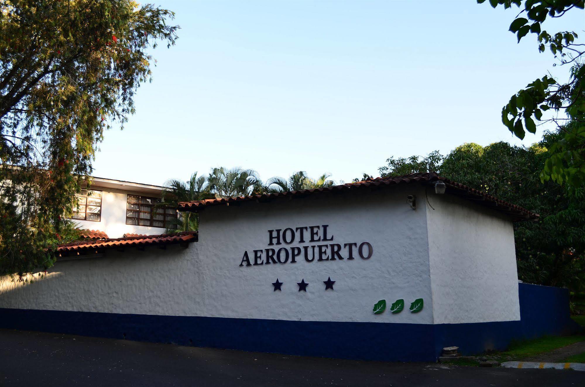 Hotel Aeropuerto Alajuela Bagian luar foto